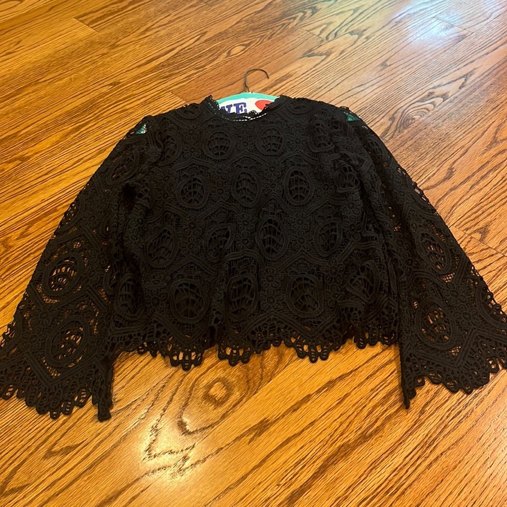 Ultra Pink Woman’s Black Lace Top Size S